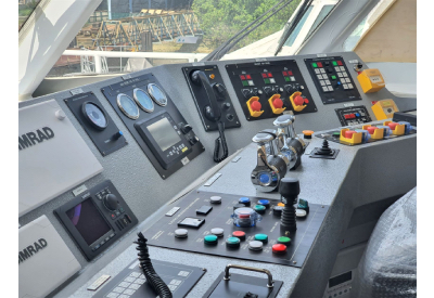 Marine Vessel Operators Turn to VFD Controlled Electric Bow Thruster Systems Using Invertek Drives