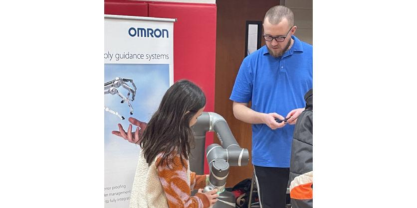 Omron Exhibits Collaborative Robot at Meadow Glens STEM Night to Give Students Hands-On Automation Experience
